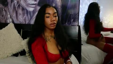 anyelii  online show from 02/18/26, 12:50