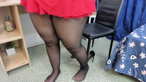 Emely   online show from 12/09/24, 09:58