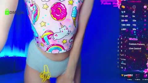 Emely online show from 11/05/25, 01:38