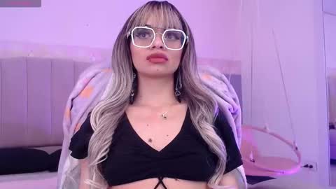 Danna online show from 09/26/25, 12:36