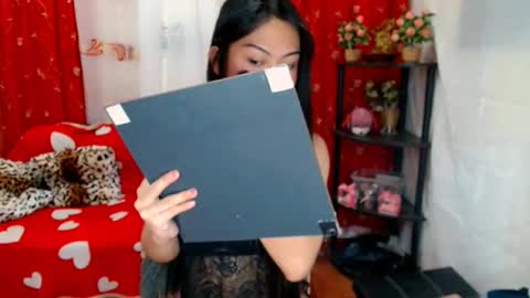 Snapshot of emerald_green15 chatting on 02/06/25, 11:21 Emerald online show from 02/06/25, 11:21