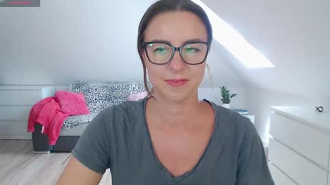just me online show from 05/13/26, 10:01