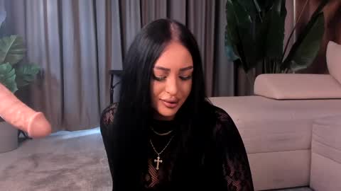 Snapshot of emeraldkat chatting on 04/07/26, 02:28 Emerald online show from 04/07/26, 02:28