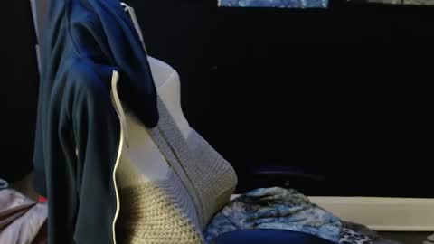 emeraldstrawberri online show from 12/01/25, 10:59