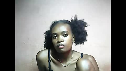 Emerence9794 online show from 04/08/26, 06:57