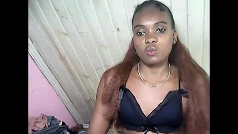 Emerence9794 online show from 04/12/26, 02:22