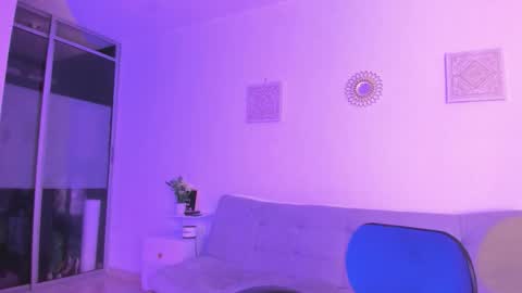 emi_carter online show from 11/22/25, 10:20