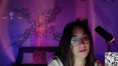 Emmily Roberts online show from 06/17/26, 03:53
