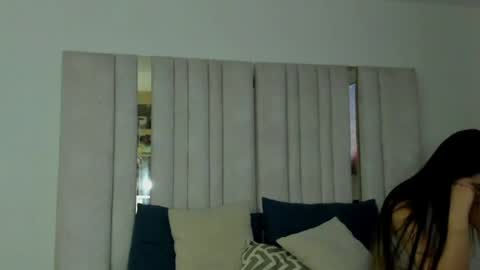 emi_royse online show from 05/20/26, 11:22
