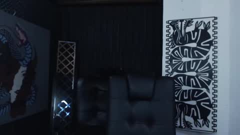 Snapshot of emiantonella_ chatting on 02/06/25, 01:05 Antonella online show from 02/06/25, 01:05