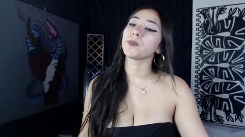 Snapshot of emiantonella_ chatting on 03/04/25, 09:32 Antonella online show from 03/04/25, 09:32