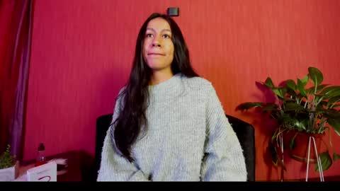 Emilia Gomez online show from 05/11/26, 12:11