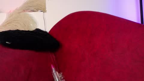 emiili_clark online show from 03/21/26, 08:19