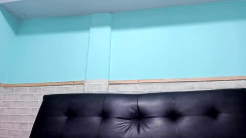 Emily online show from 10/05/25, 01:42