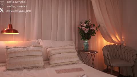 Emily Campbell online show from 11/10/25, 11:48