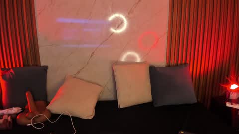 Snapshot of emiilycollins1 chatting on 01/30/25, 11:13 online show from 01/30/25, 11:13