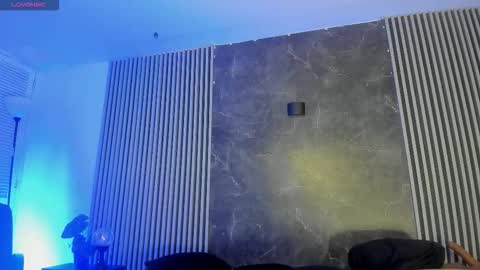 Snapshot of emiilycollins1 chatting on 10/12/25, 04:50 online show from 10/12/25, 04:50