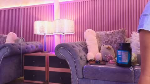 Emily online show from 01/11/25, 01:01