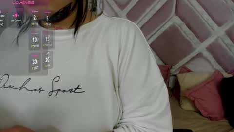 emilayton_ online show from 10/17/25, 06:21