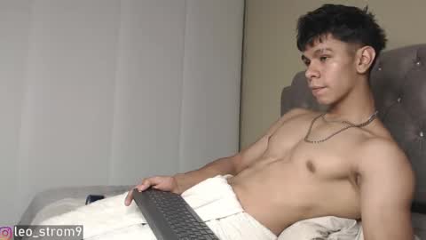 emile_239 online show from 02/13/25, 02:23