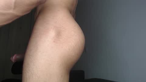 emile_239 online show from 12/01/25, 01:32