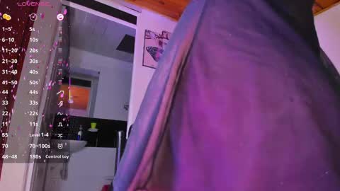 Emili clark  online show from 02/13/25, 07:24