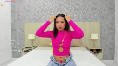 Emili Lenus online show from 02/23/25, 11:22