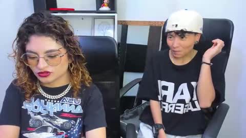 Snapshot of emili_rouse_ chatting on 11/09/25, 05:28 Emy online show from 11/09/25, 05:28