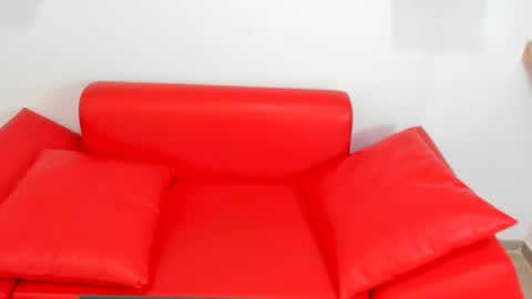 emili_slim online show from 09/11/25, 08:20