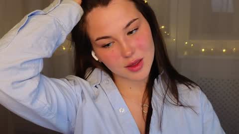 emilia_dream online show from 12/16/24, 03:43