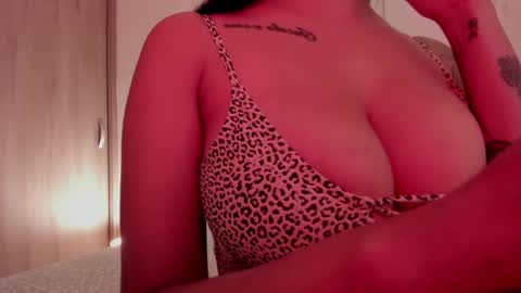 Emilia Big Boobs online show from 01/17/25, 08:22