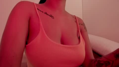 Emilia Big Boobs online show from 01/20/25, 03:15