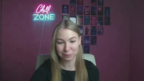 Emilia online show from 10/28/25, 06:50