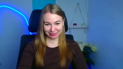 Emilia online show from 02/15/26, 06:32