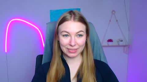 Emilia online show from 03/02/26, 12:23