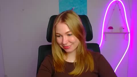 Emilia online show from 04/02/26, 11:41