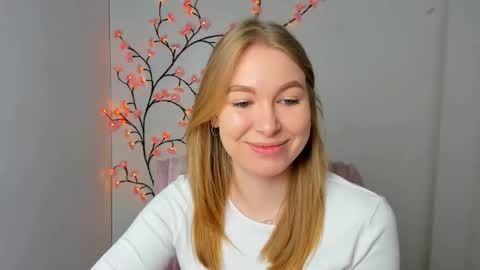 Emilia online show from 04/13/26, 05:46