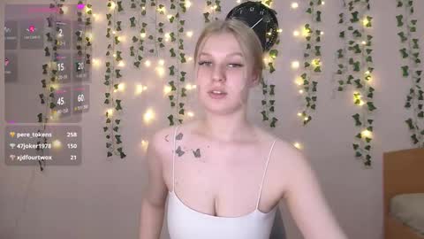 Amili online show from 03/07/25, 06:11