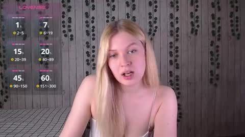 Amili online show from 11/13/25, 07:40