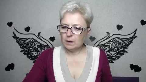 EmiliaGree online show from 09/16/25, 05:58