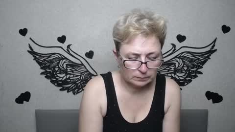 EmiliaGree online show from 05/20/26, 06:14