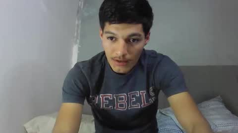 FuegoLatino online show from 04/10/26, 10:36