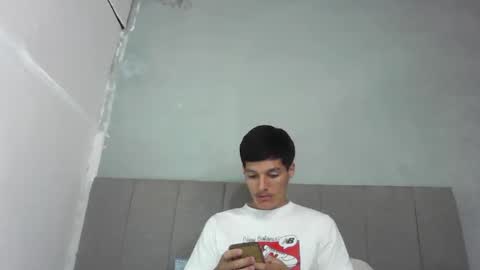 FuegoLatino online show from 04/12/26, 09:09