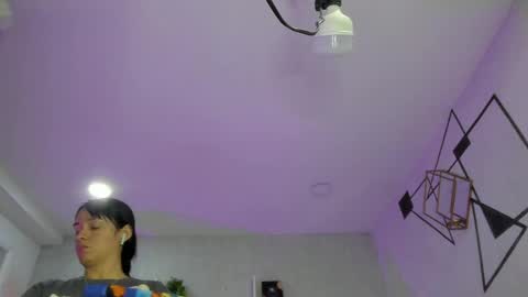 EmiliaRose online show from 04/06/26, 08:54