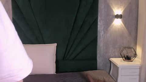 Emilie online show from 03/27/26, 11:43