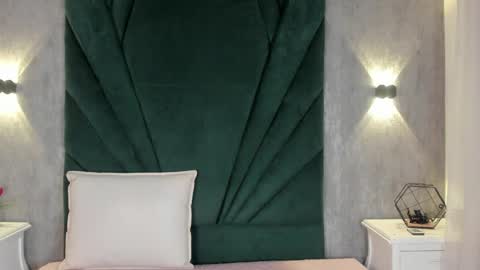 Emilie online show from 03/31/26, 11:43