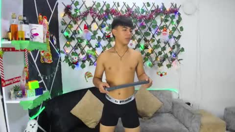 EMILI AND GIN online show from 12/15/24, 06:29