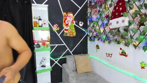 EMILI AND GIN online show from 12/20/24, 07:33