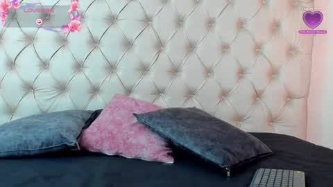 emilieandblake online show from 05/30/26, 09:50