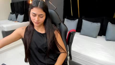 Emillie online show from 12/10/24, 08:38